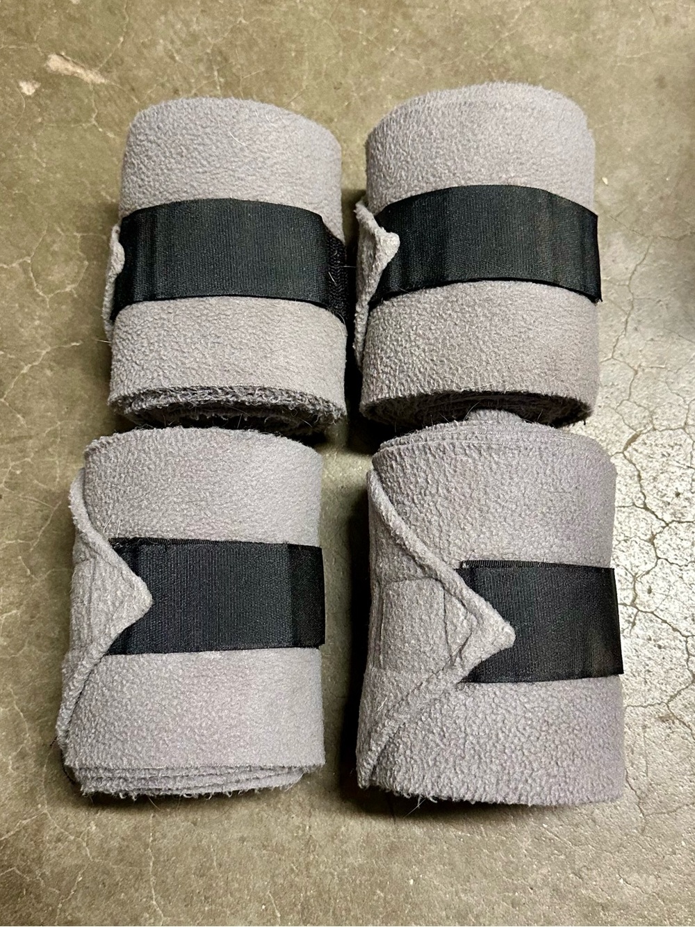 Light Gray Horse Polo wraps